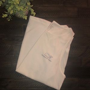 Vineyard Vines tank 🐳